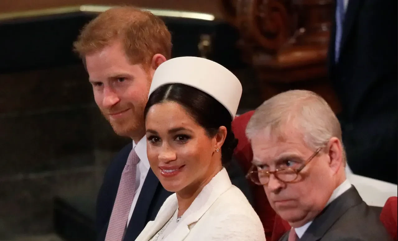 Buckhingham Sarayı'nda skandal! 'Prens Harry ile Prens Andrew yumruklaştı' iddiası
