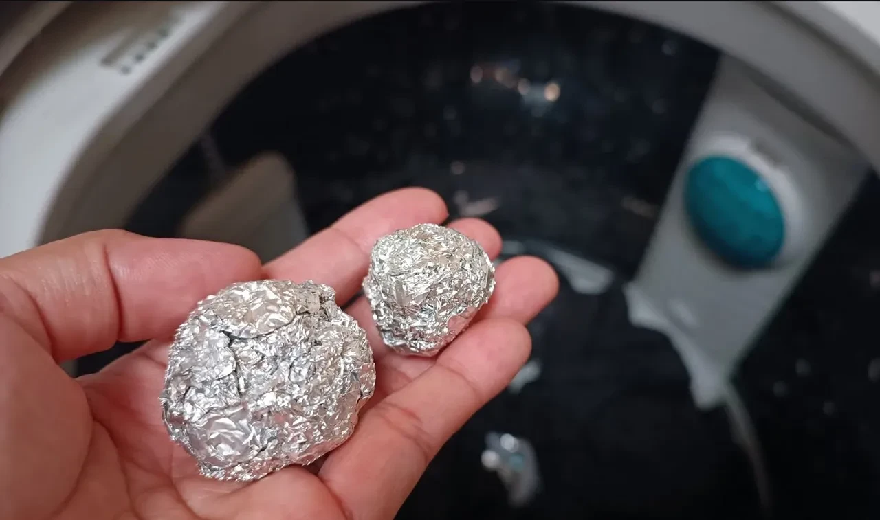 Çamaşır makinenize koymanız yeterli! Çamaşırlar mükemmel ütülenmiş çıkıyor