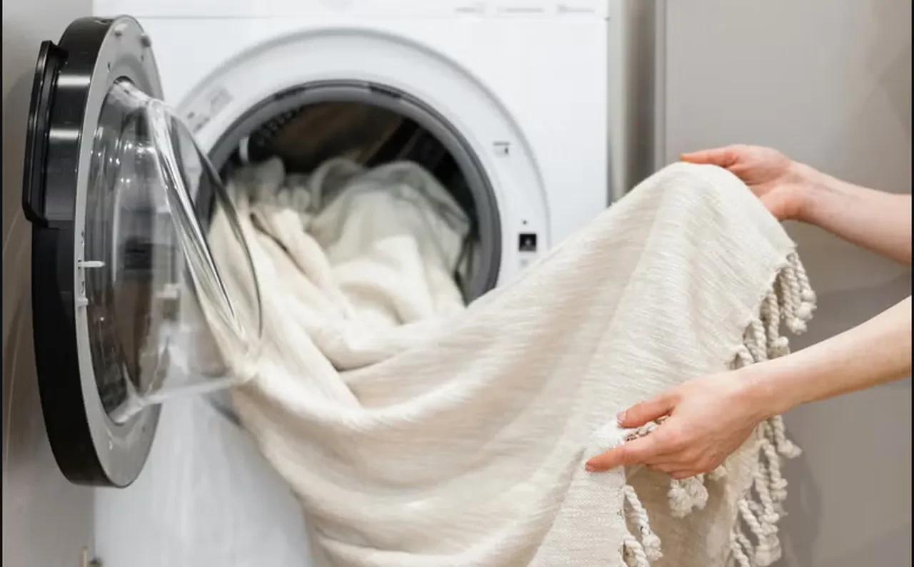 Çamaşır makinenize koymanız yeterli! Çamaşırlar mükemmel ütülenmiş çıkıyor