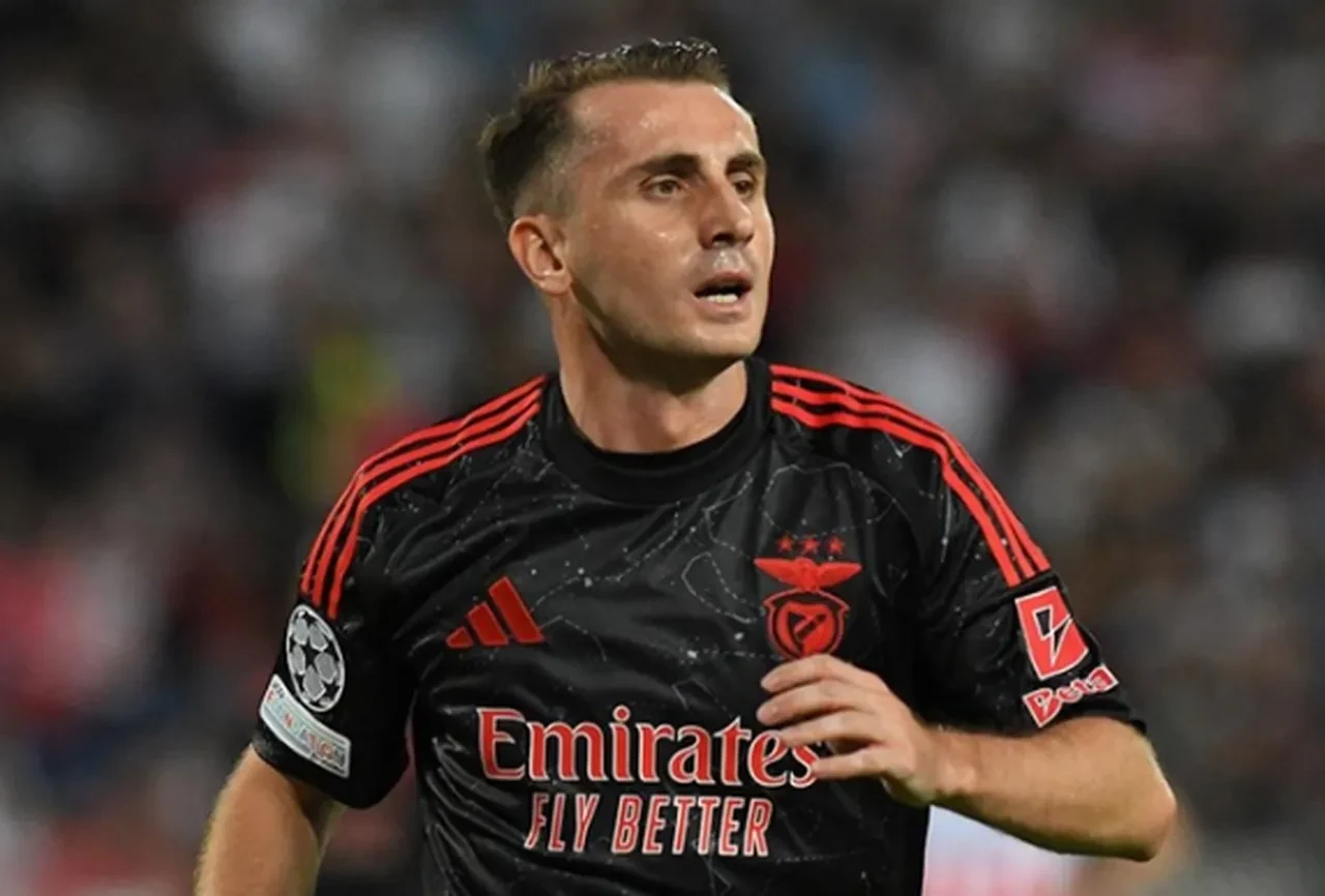 Emre Belözoğlu, Kerem Aktürkoğlu'na seslendi! Sevilmemeye alışmalı