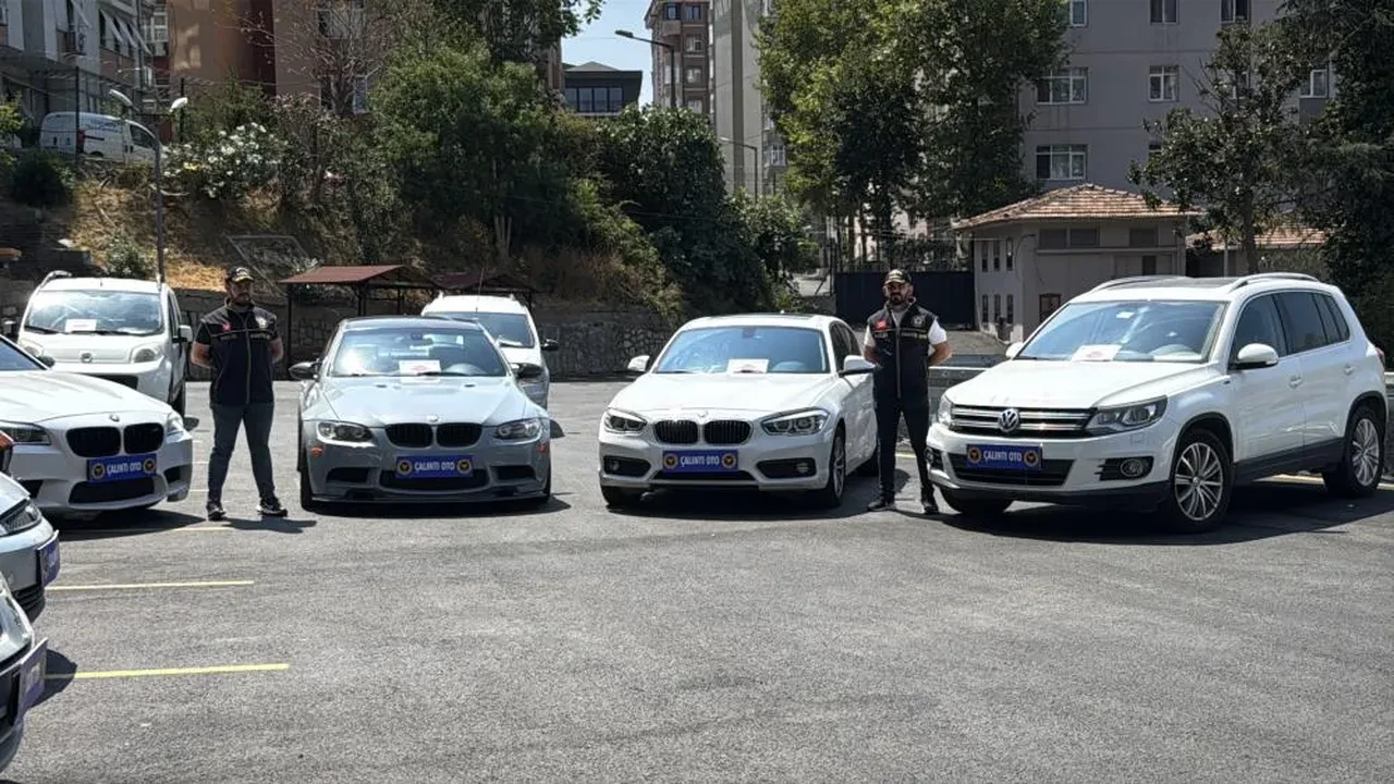 ikinci el araba alacaklar dikkat! Bu çetenin tuzağına düşmeyin: Piyasadaki çoğu otomobile aynı taktiği uygulamışlar
