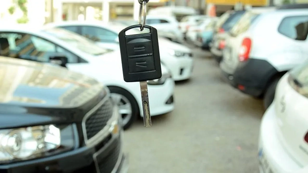 İkinci el pahalı olunca bayiden sıfır aldı: Fırsatçılar, vatandaşı canından bezirdi