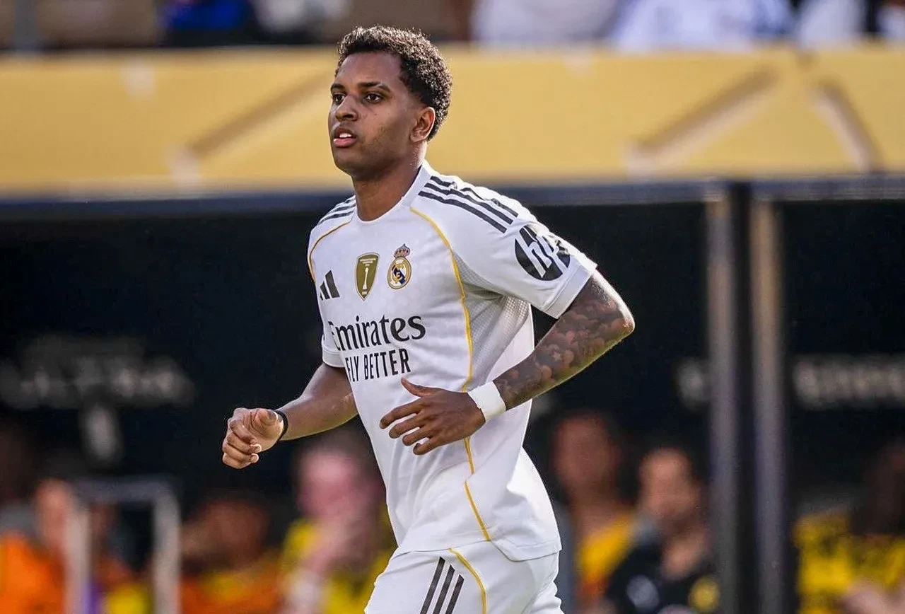 İngilizler'den Fenerbahçe'nin hayallerini yıkan teklif! 100 milyon euro