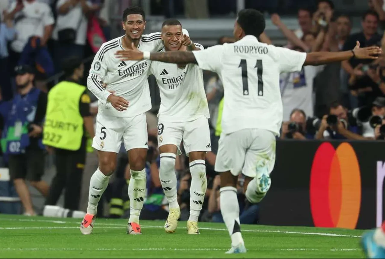 İngilizler'den Fenerbahçe'nin hayallerini yıkan teklif! 100 milyon euro