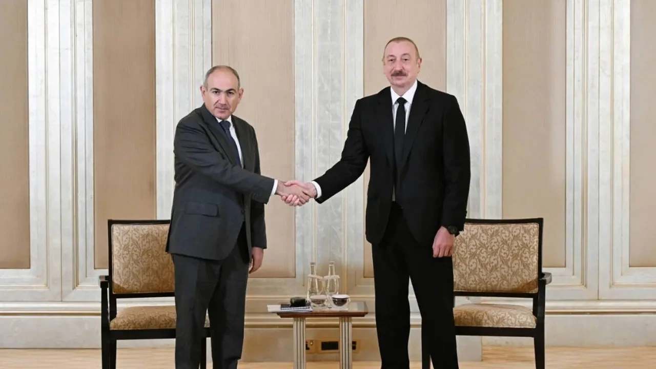 İngiltere basınından bomba iddia! Aliyev ve Paşinyan Beyaz Saray'da mutabakat zaptı imzalayacak