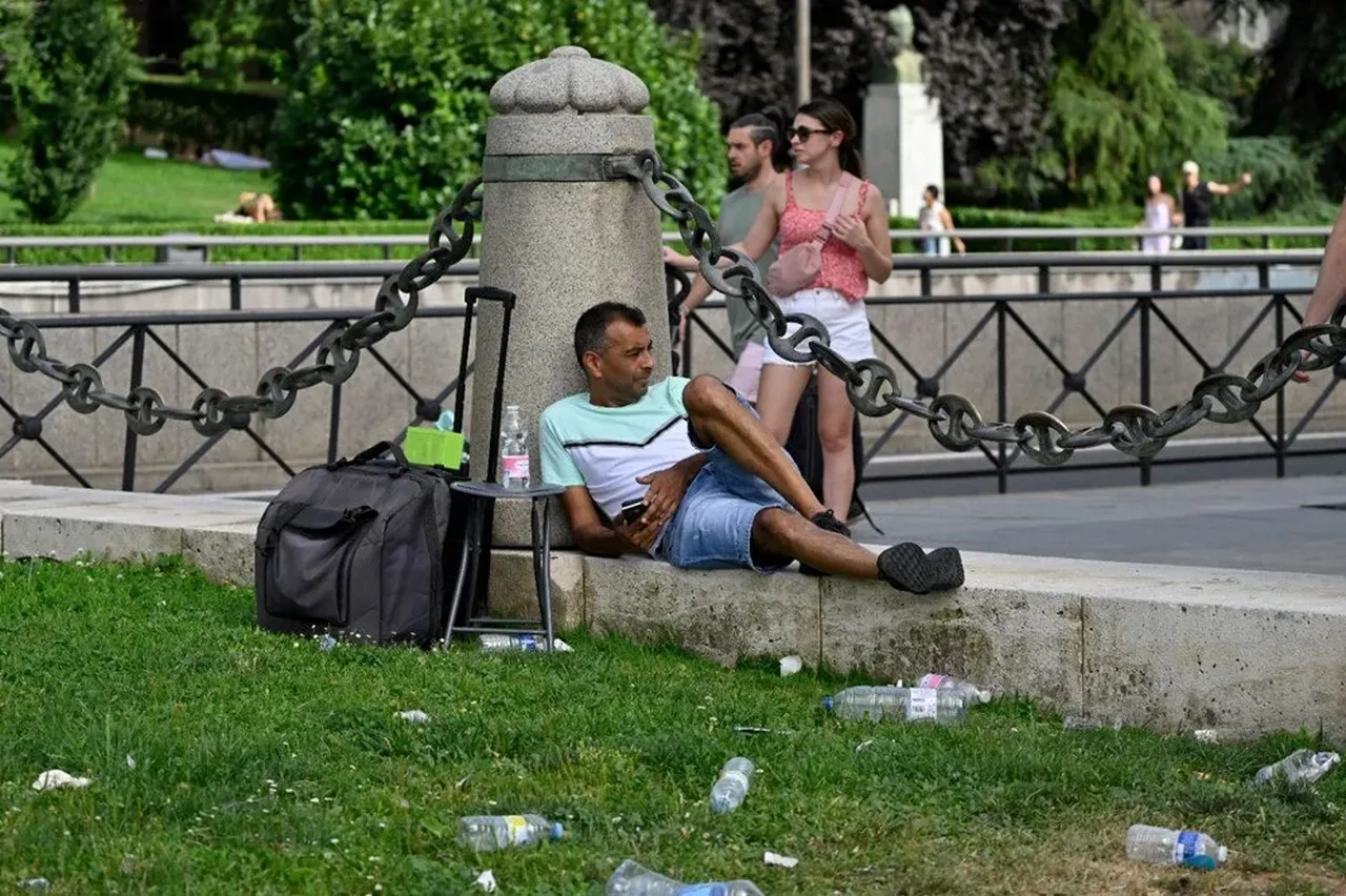 Sıcaklar sebebiyle 1000'den fazla kişi hayatını kaybetti! Alarm verildi