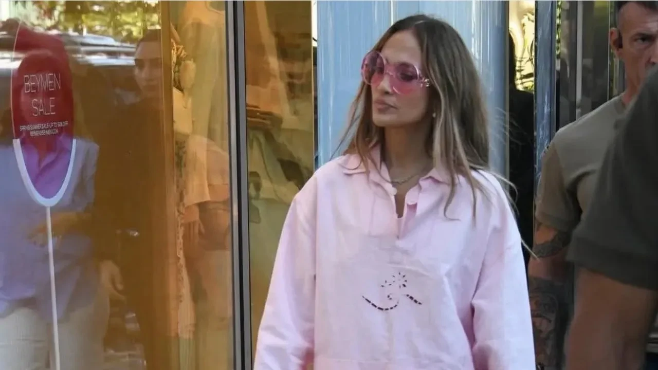 Jennifer Lopez'e İstanbul'da şok! Mağazaya alınmadı: Verdiği cevap olay oldu 