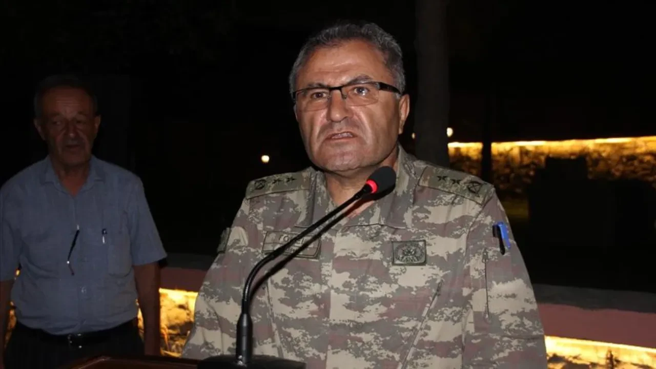Kara Kuvvetleri Komutanlığına atanan 1. Ordu Komutanı Orgeneral Metin Tokel kimdir, aslen nereli?