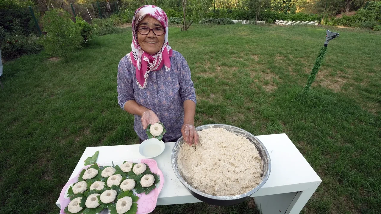 Kim Milyoner Olmak İster ile ünlendi, Türkiye onu konuşuyor! 74 yaşından sonra fenomen oldu