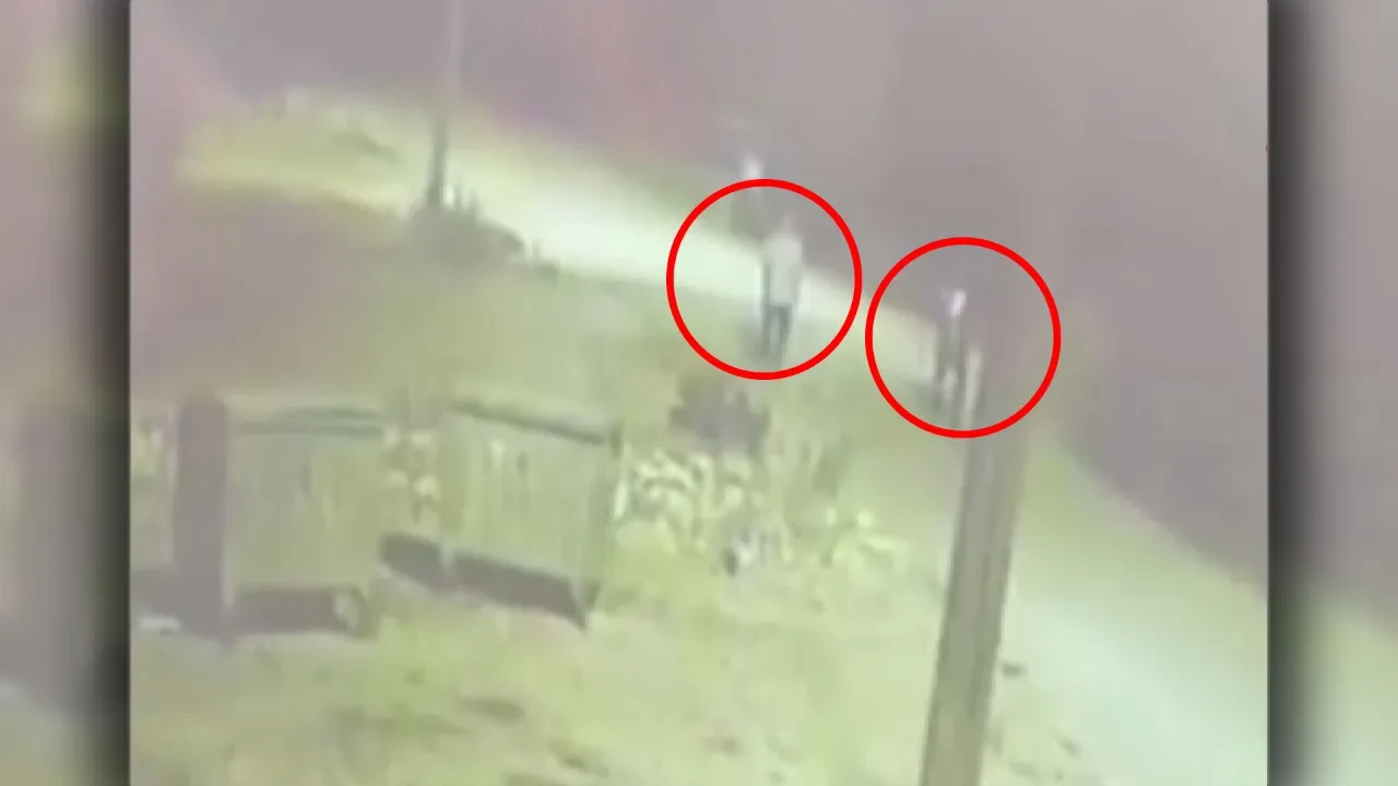 Oto fareleri önce kameralara sonra ekiplere yakalandı!