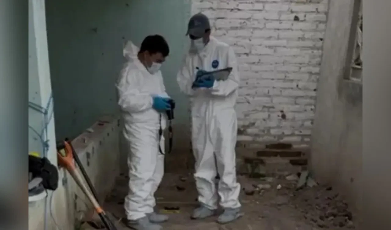 Özel mülke giren polis gözlerine inanamadı! Gizli mezarlarda onlarca kişinin cesedi bulundu