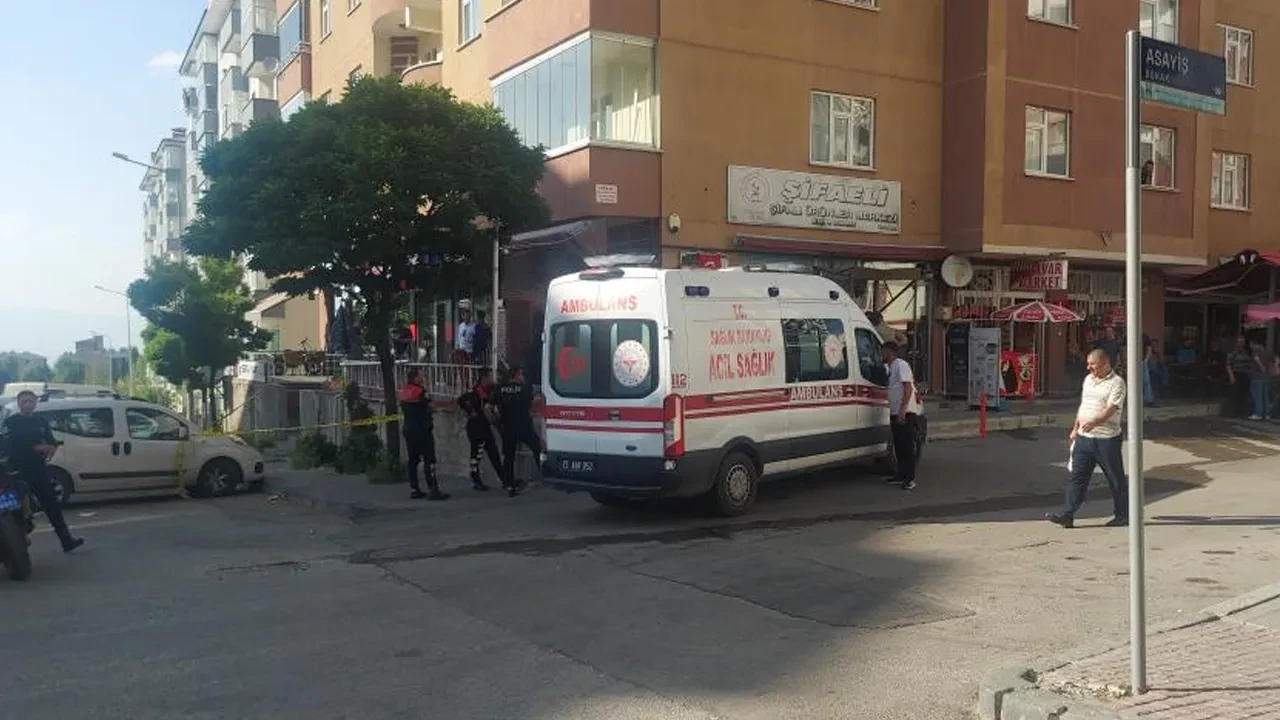 Sabah saatlerinde korku dolu anlar! İş yerine kurşun yağdırdılar: Yaralılar var 