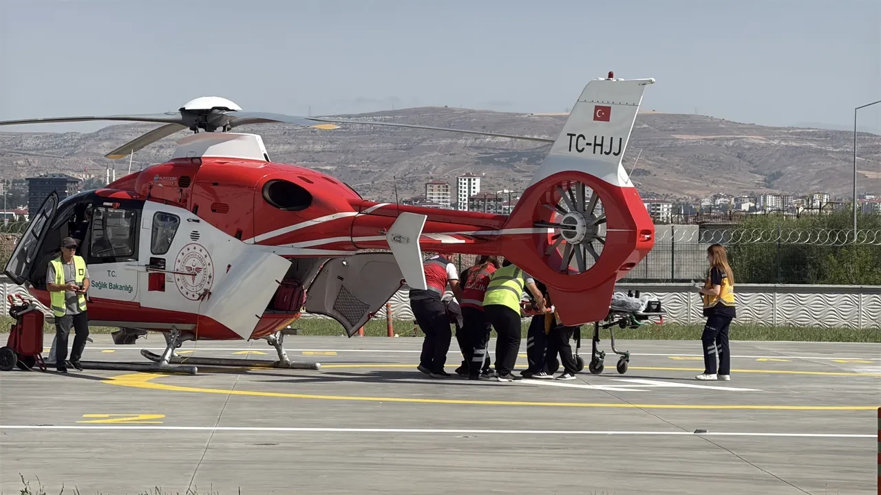 Tarım işçilerini taşıyan minibüs uçuruma yuvarlandı! Ölü ve yaralılar var