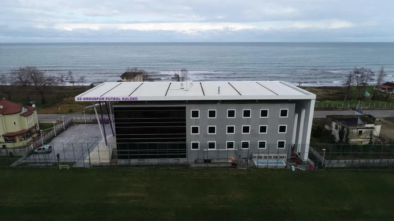 TFF 3.lig takımı 52 Orduspor'dan İŞKUR'a futbolcu ilanı! İşte işe alım şartları