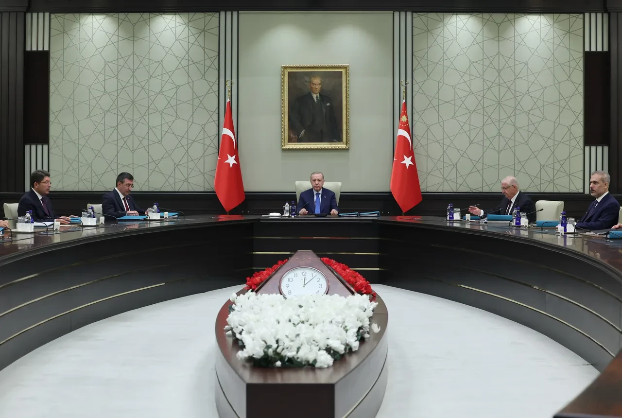 YAŞ kararları açıklandı! Genelkurmay Başkanı ve Kara Kuvvetleri Komutanı değişti 