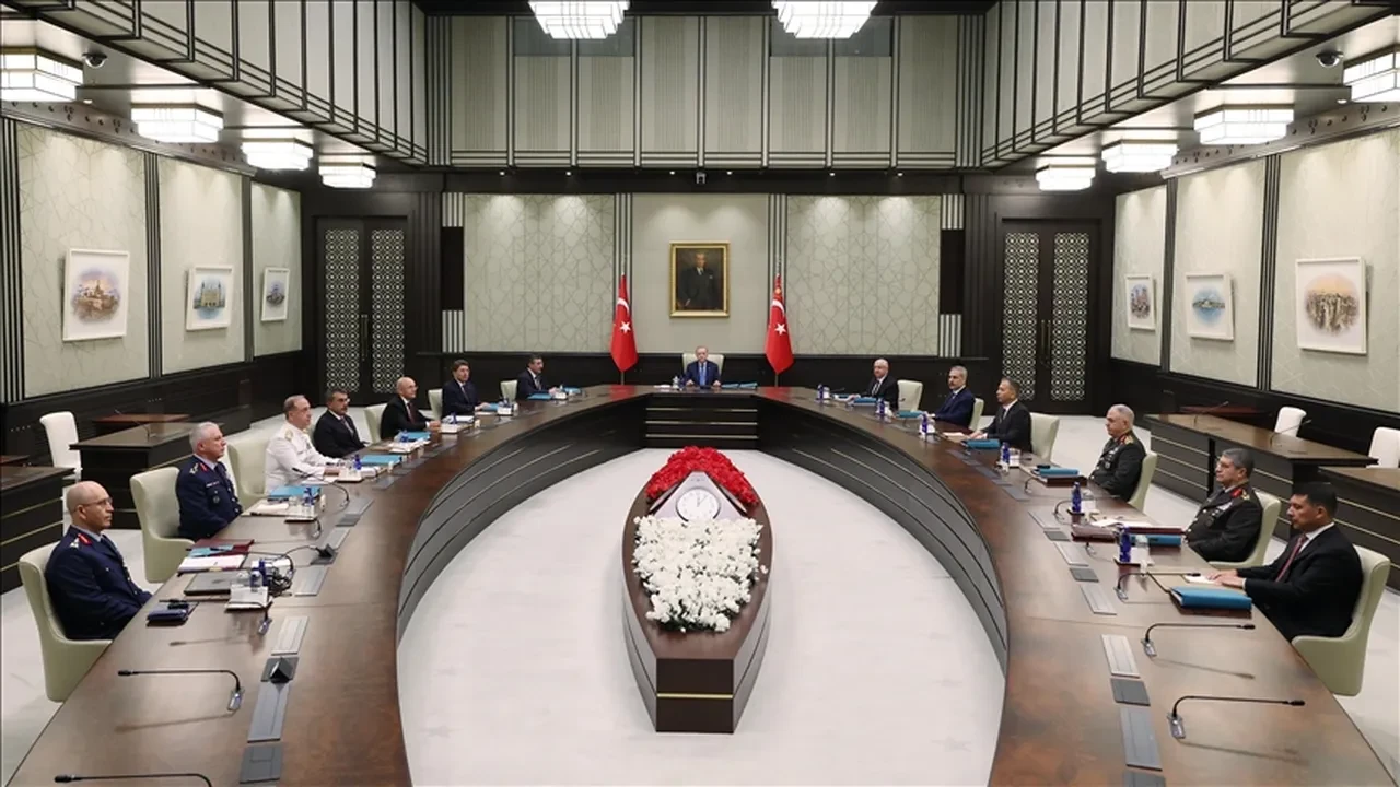 YAŞ kararları terfi edenlerin listesi 2025! YAŞ kararları emekli olan albaylar tam liste