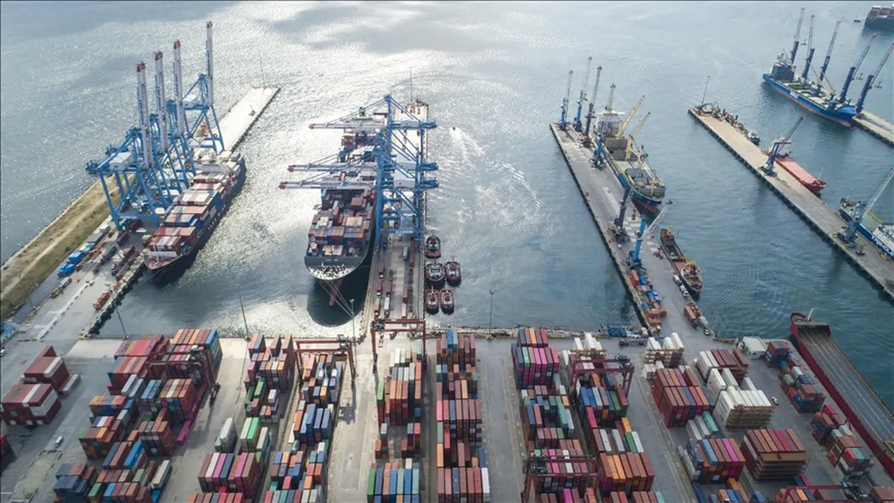 Bakan Uraloğlu açıkladı: Türk limanlarında rekor!
