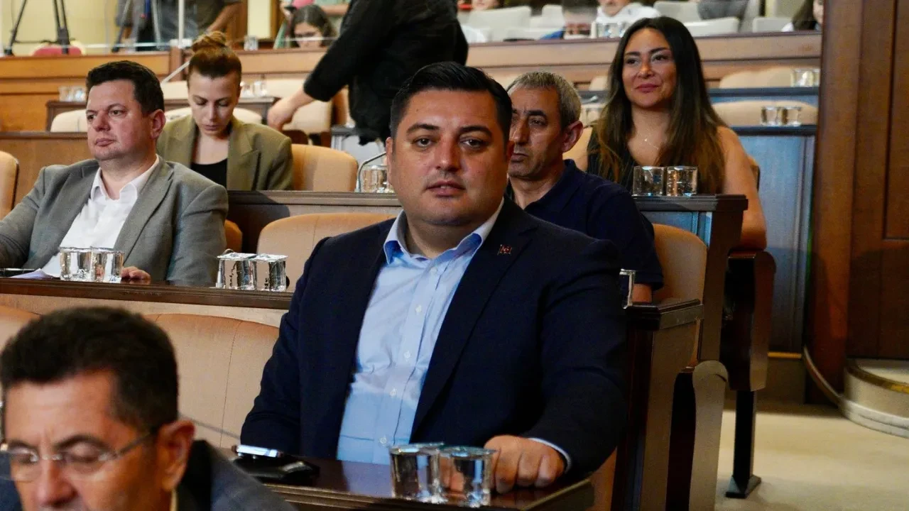 CHP'li Beykoz Belediye Meclis Üyesi Burak Korkmaz gözaltında! Yalan ve iftira suçlaması 