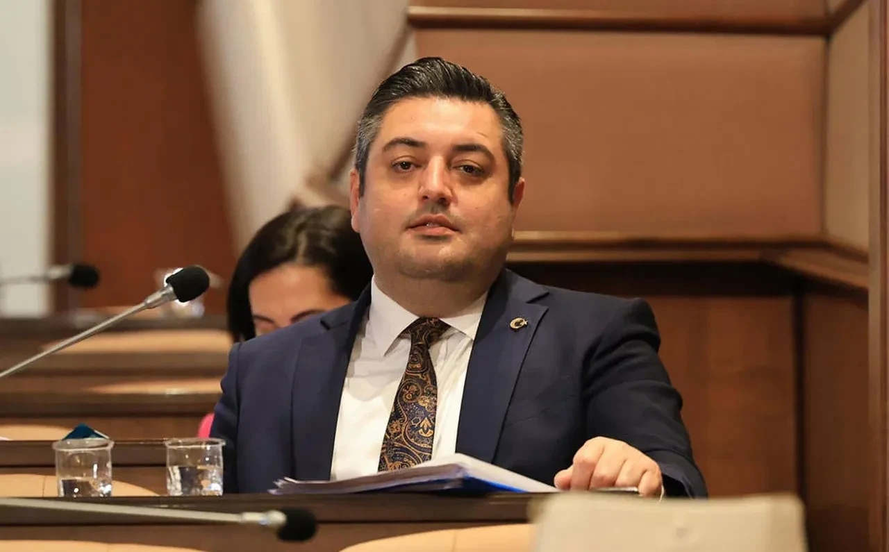 CHP'li Beykoz Belediye Meclis Üyesi Burak Korkmaz gözaltında! Yalan ve iftira suçlaması