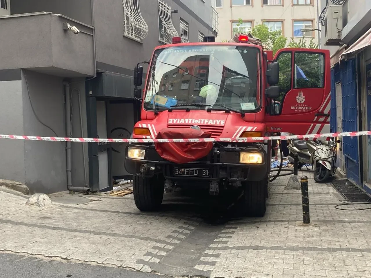 Eskişehir'de beton mikseri şarampole uçtu: AFAD ekipleri seferber olarak sürücüyü böyle çıkarttı!