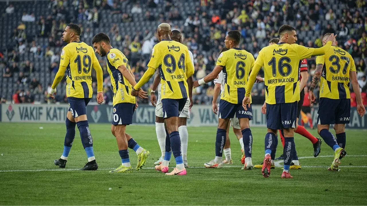 Fenerbahçe Feyenoord 2. maç ne zaman? Hangi kanalda yayınlanacağı belli oldu