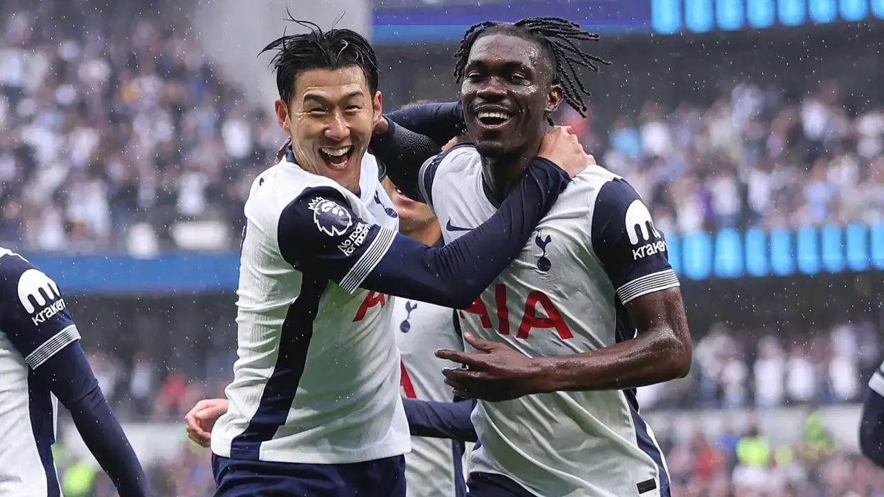 Fenerbahçe'den Ada çıkarması! Yves Bissouma için tüm imkanlar seferber edilecek