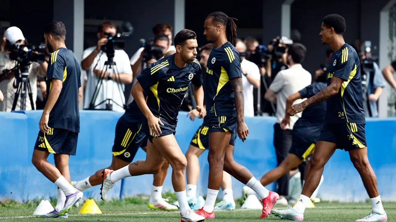 Fenerbahçe'ye transfer müjdesi! İstenmeyen yıldıza talip çıktı