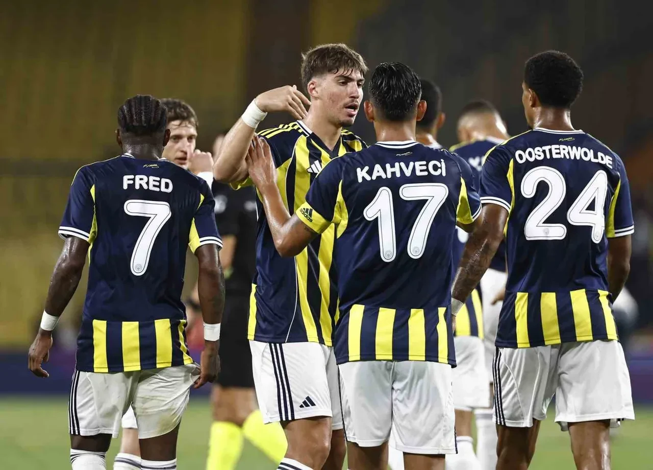 Feyenoord Fenerbahçe maçı TRT 1’de mi? Şifresiz hangi kanalda yayınlanacağı belli oldu