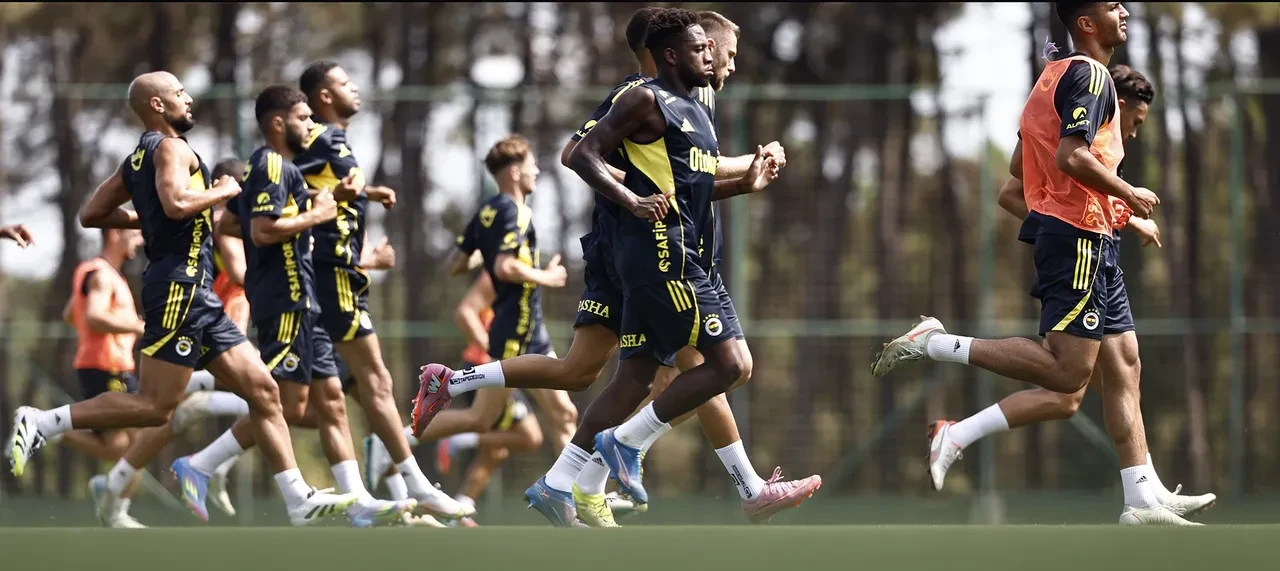Feyenoord Fenerbahçe maçı TRT 1’de mi? Şifresiz hangi kanalda yayınlanacağı belli oldu