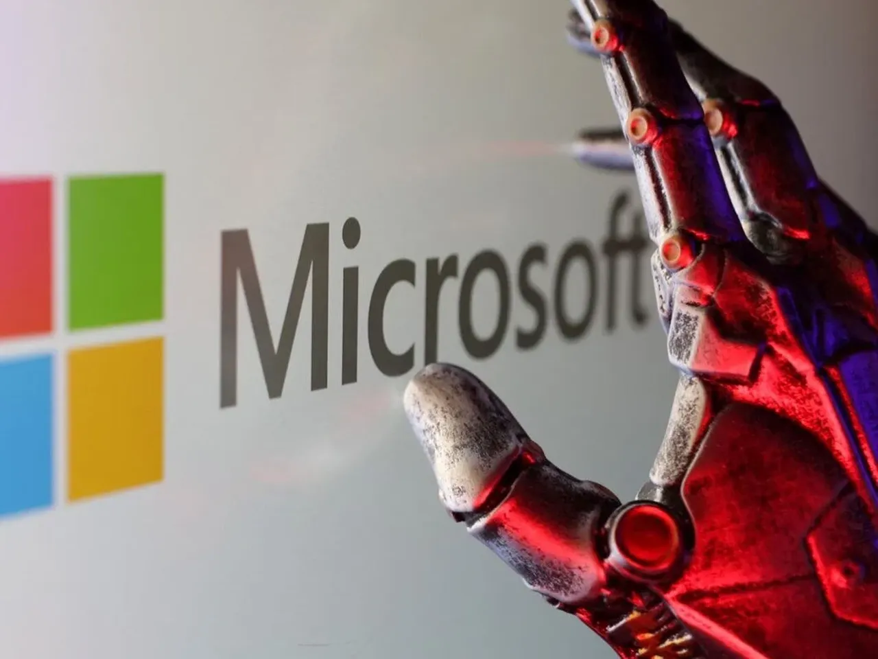 Microsoft açıkladı! 2030'da bu iki teknoloji hayatımızdan silinecek