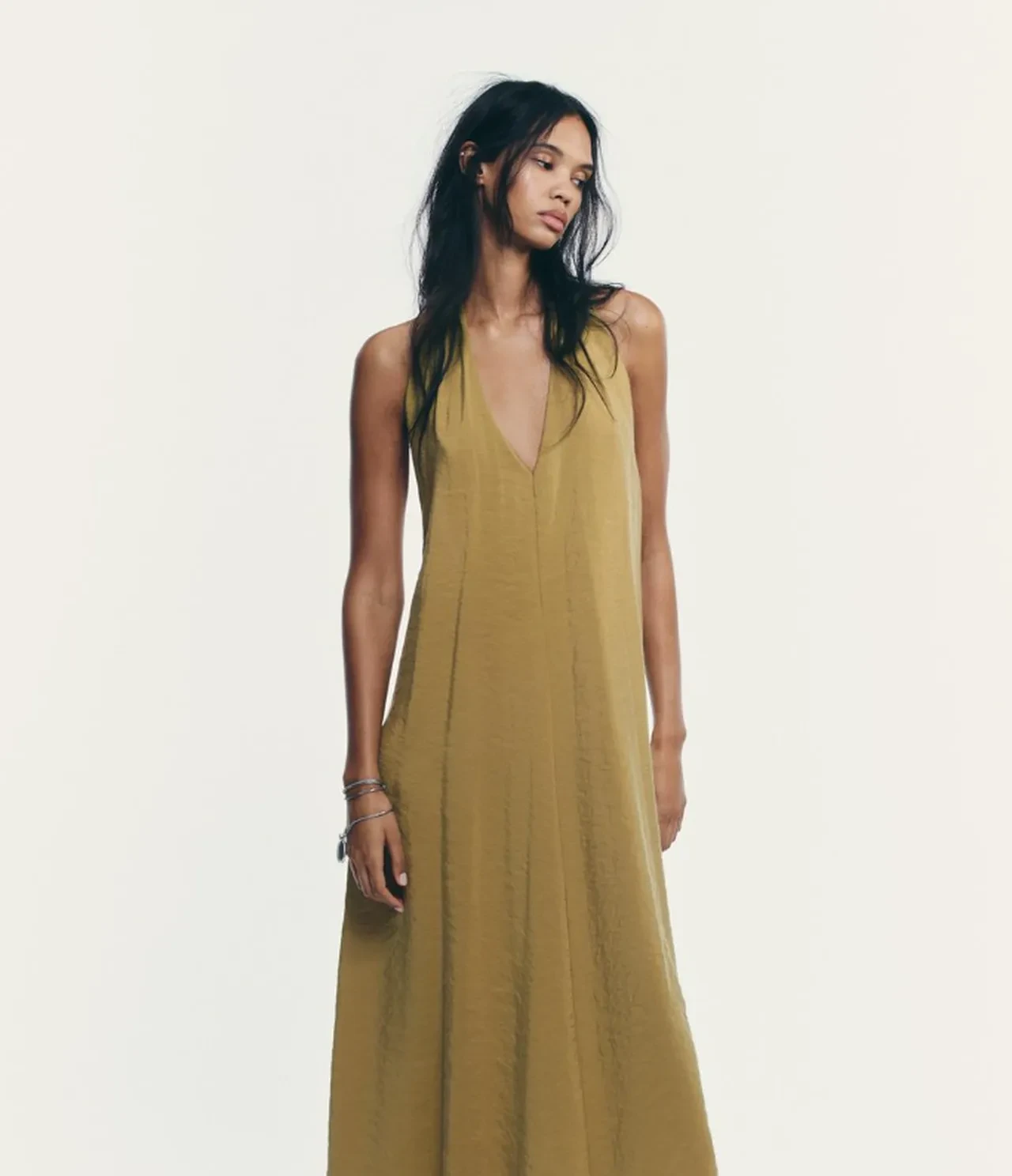 Moda devine şok! Reklamları yasaklandı