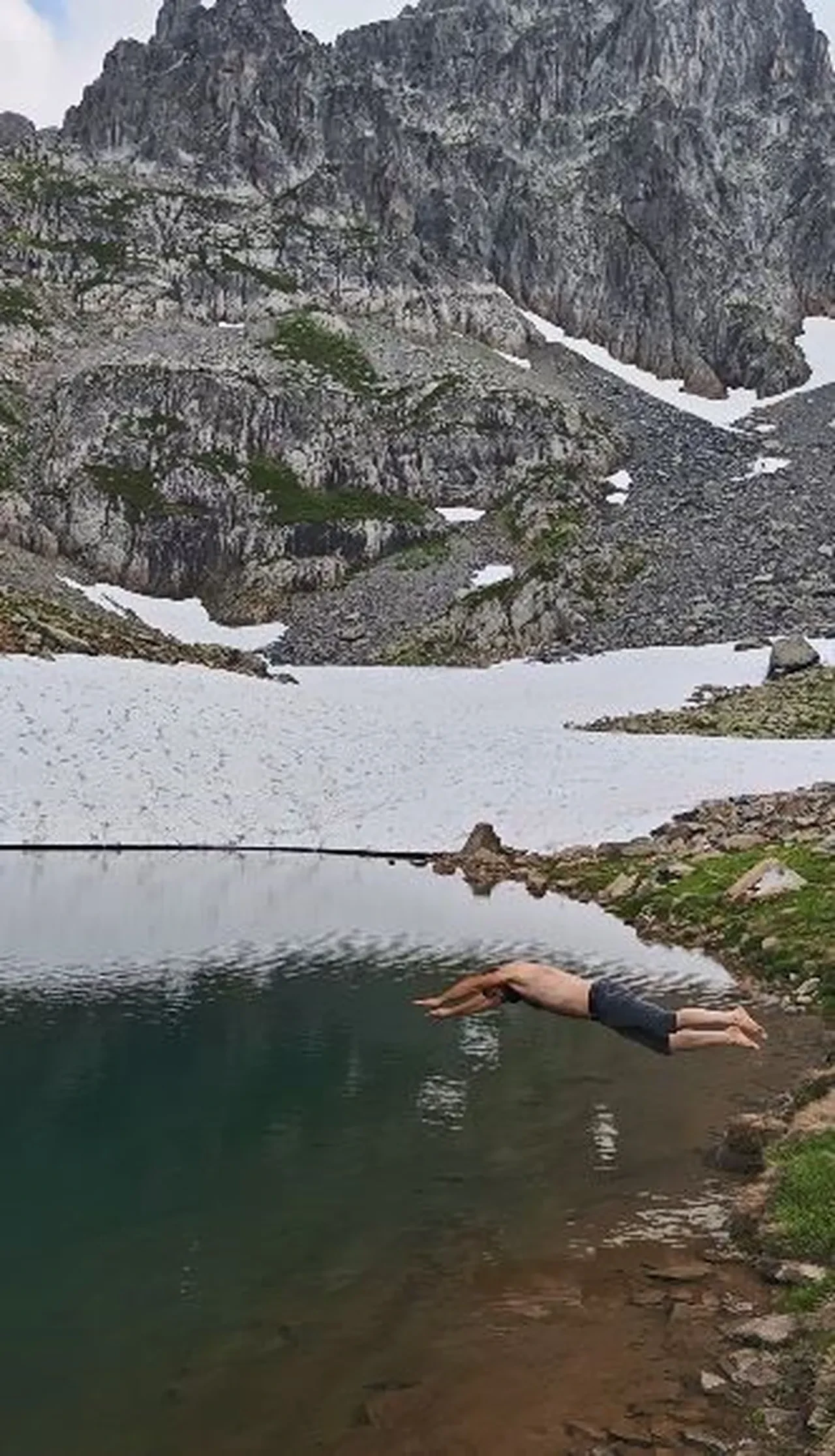 Yaz ayında kışı yaşadılar! Eğlenceli anlar kamerada