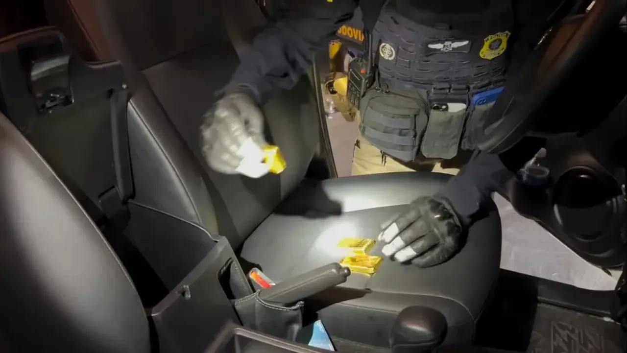 Fenomenin arabasının oynanmış bölmelerinden servet çıktı! Yüzlerce milyon değerinde