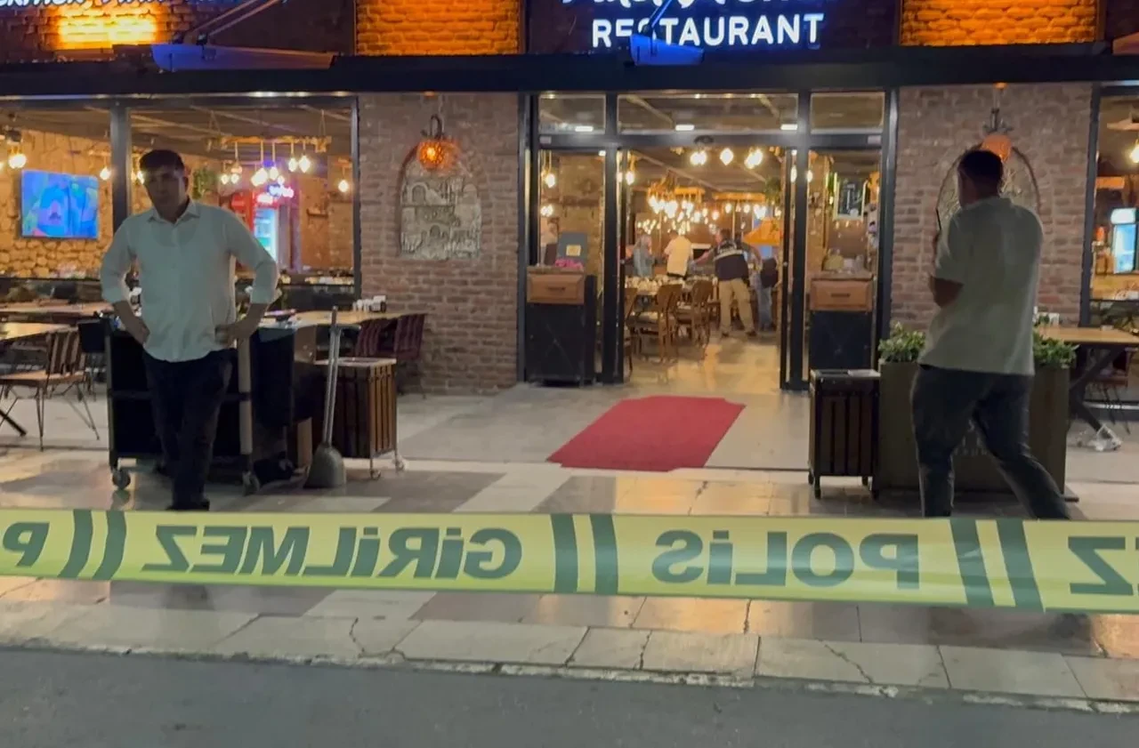 Restorana silahlı, bıçaklı baskın! Eski koca dehşet saçtı: 2'si ağır 4 kişi yaralı