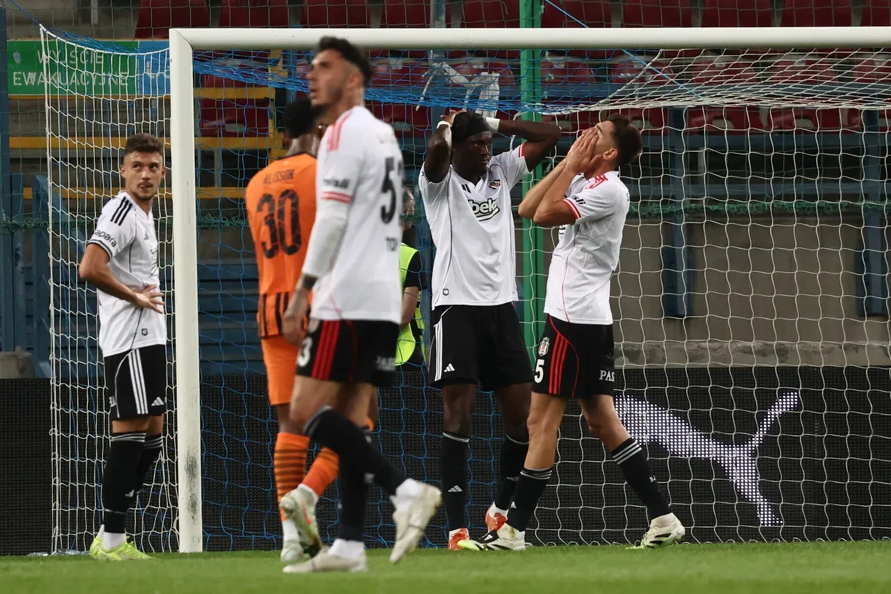 Samsunspor Başkanı Yıldırım Beşiktaş taraftarını çileden çıkardı! 'Shakhtar'ı istiyoruz'