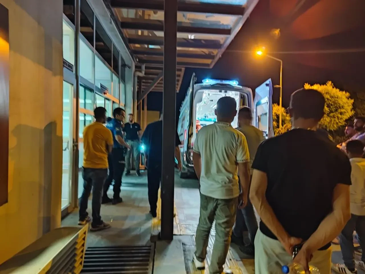 Siirt'te husumetliler arasında silahlı çatışma: Ölü ve yaralılar var!