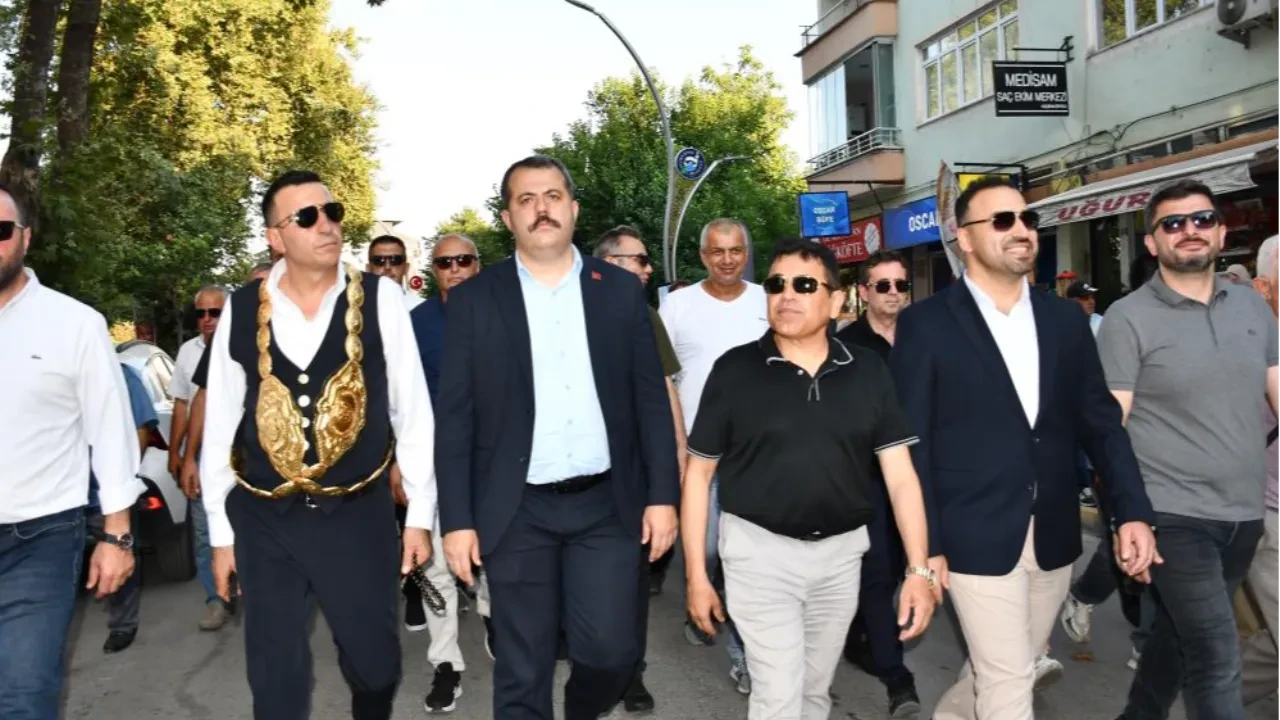 19. Vezirköprü Kunduz Yağlı Güreşleri başladı: Kunduz güreş ağası Er Meydanı'na davet etti!