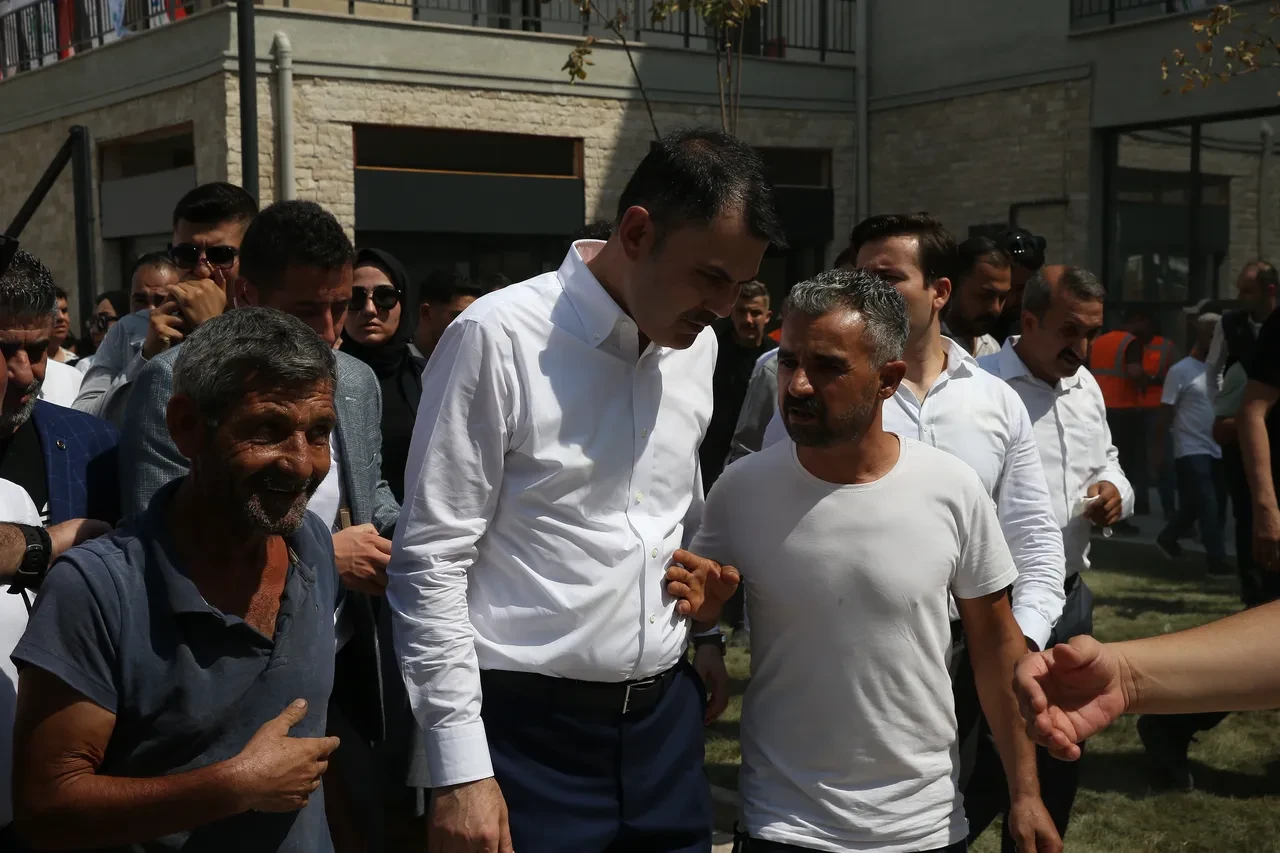 Bakan Kurum: 11 il küllerinden yeniden doğacak