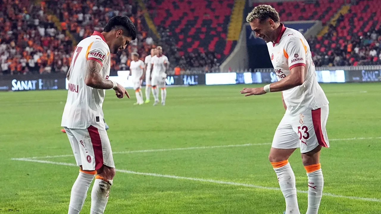 /spor/gaziantep-fk-galatasaray-super-lig-basliyor-canli-mac-anlatimi-3240200