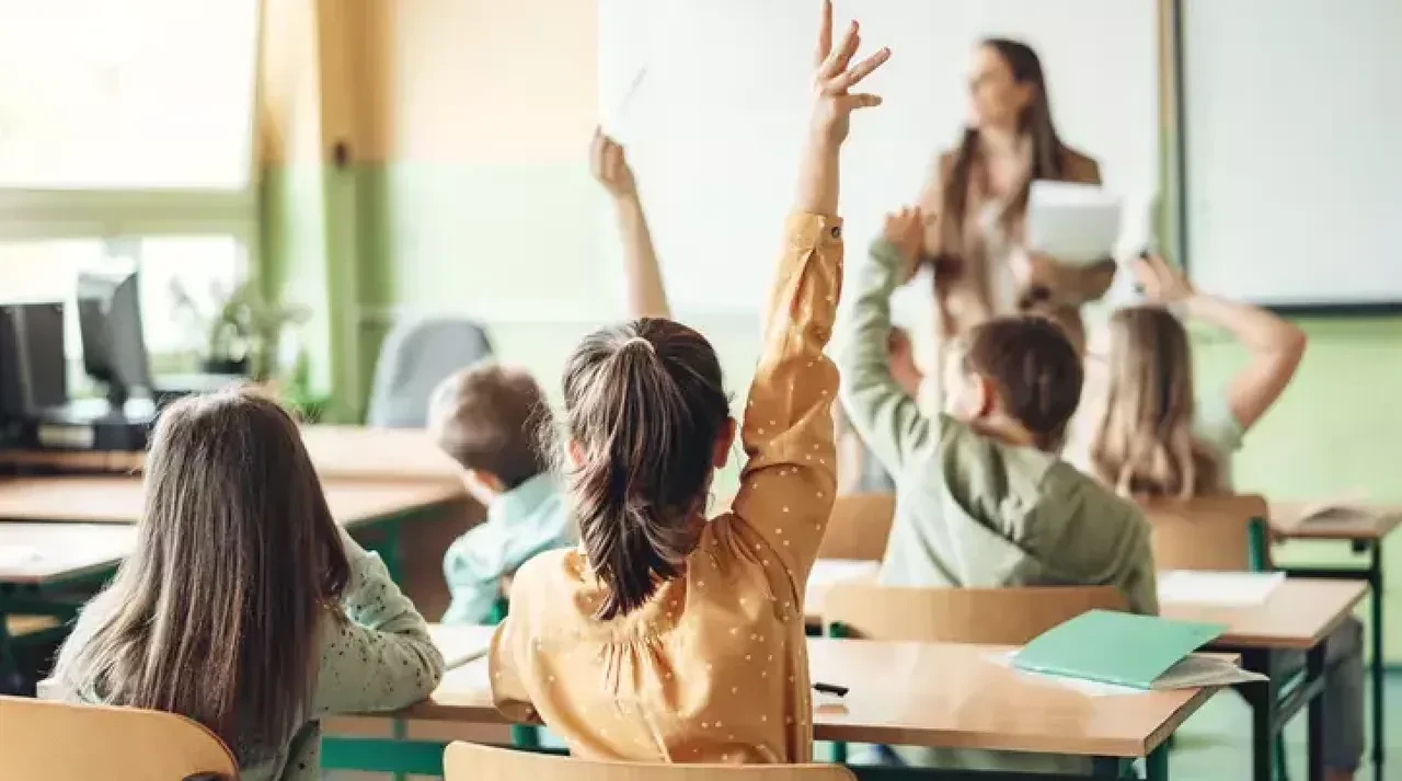 MEB açıkladı: 21 özel okulun ruhsatı iptal edildi