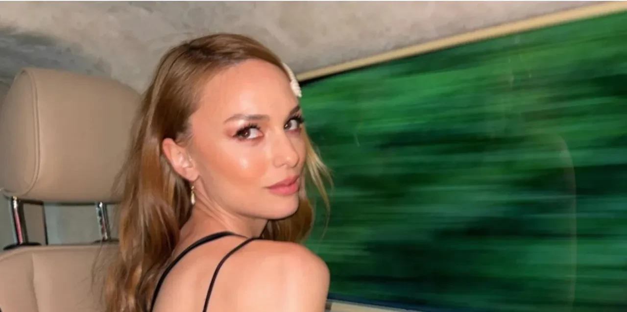 Tuba Büyüküstün'e Kral Kaybederse'den teklif