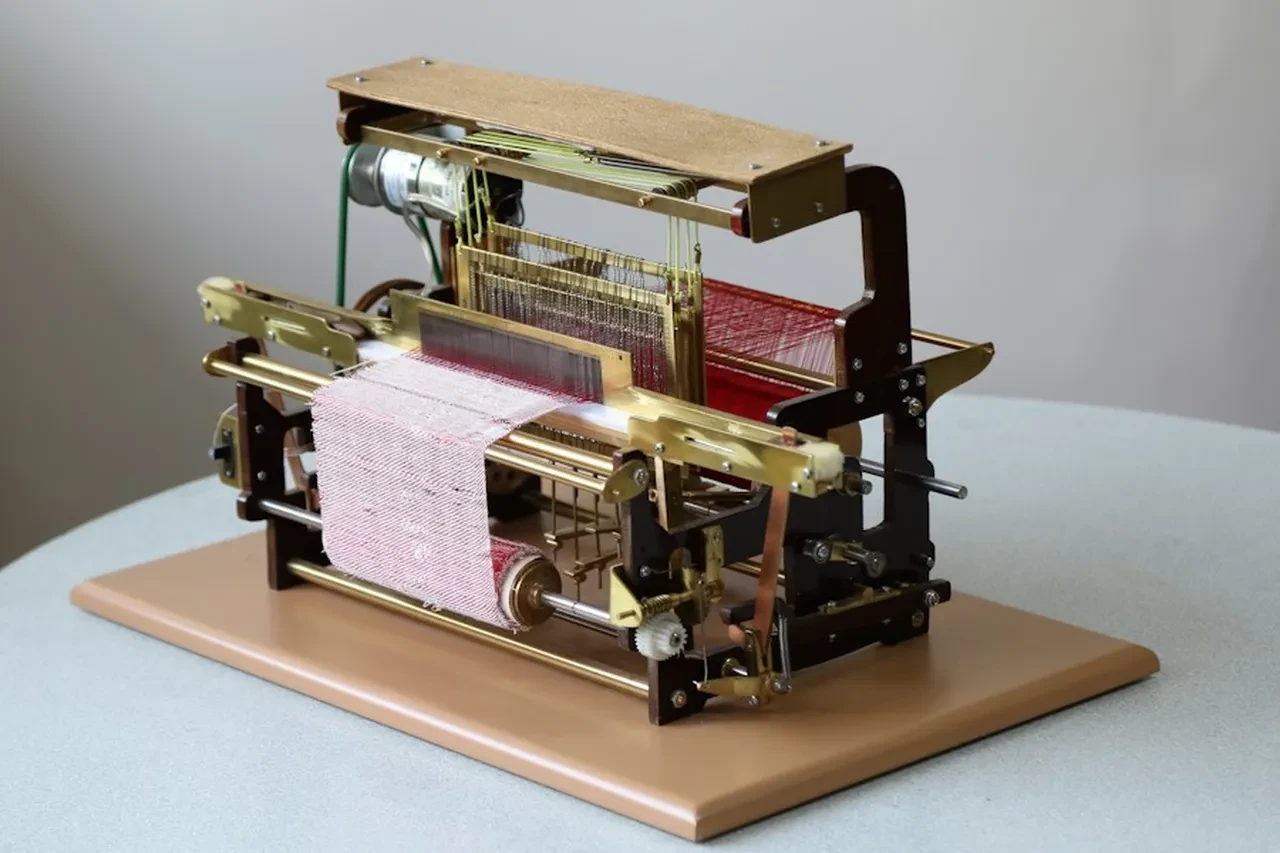 Bu koleksiyon dünyada tek: Küçücük atölyesinde yaptıkları hayran bırakıyor: 'Satmaya kıyamıyorum'