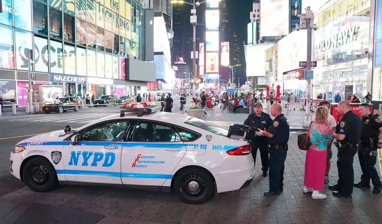 New York'un göbeğinde silahlı saldırı! Yaralılar var