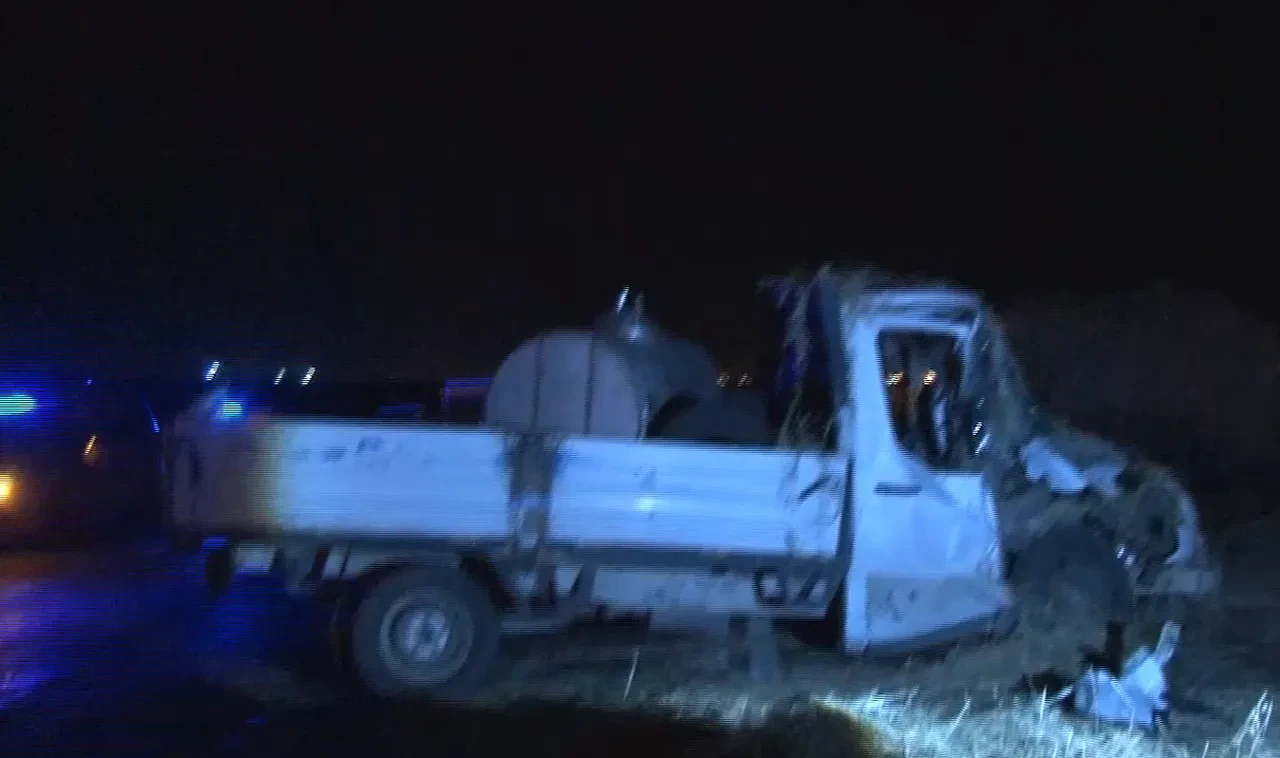 Ortalık savaş alanına döndü! Kars'ta zincirleme kaza: Ölü ve yaralılar var!