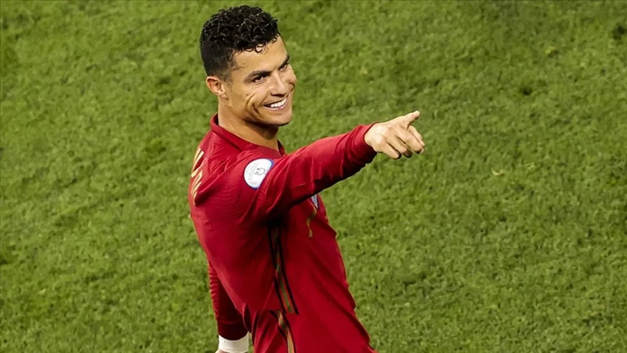 Ronaldo'nun dövmesi var mı? Sosyal medyadan yeniden gündem oldu