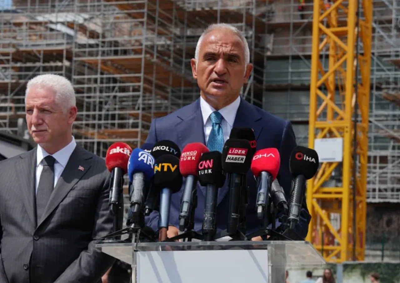 Ayasofya için büyük koruma seferberliği! Bakan Ersoy: Eskisinden de güçlü olacak