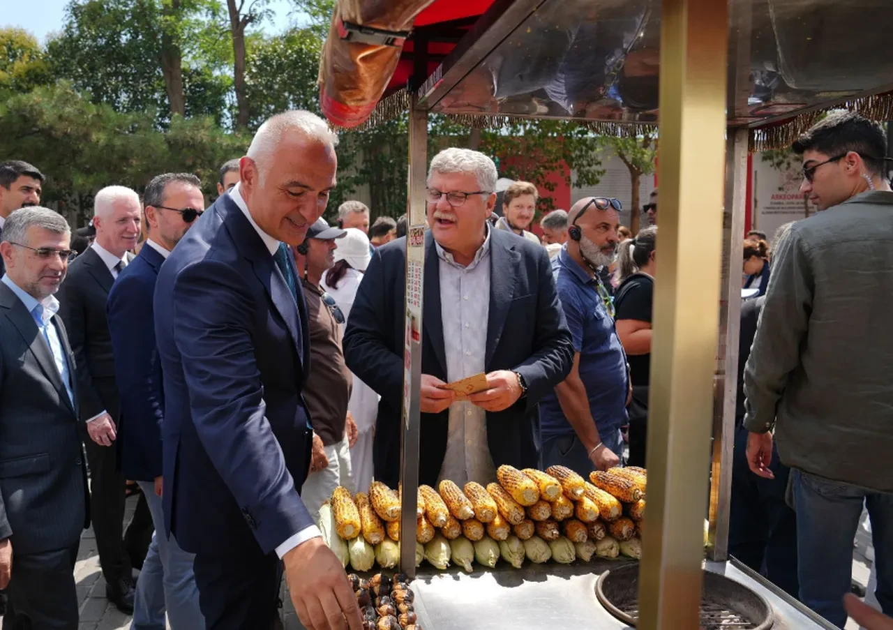 Ayasofya için büyük koruma seferberliği! Bakan Ersoy: Eskisinden de güçlü olacak