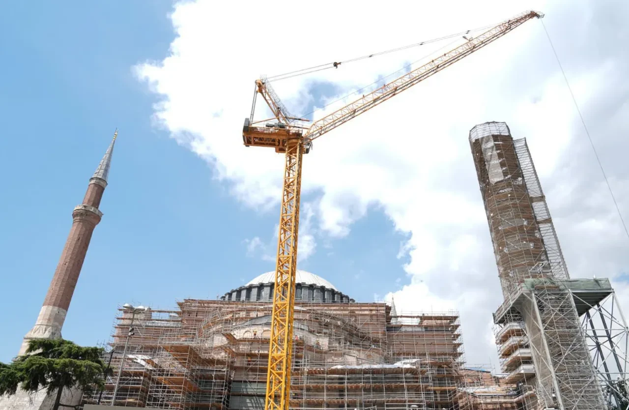 Ayasofya için büyük koruma seferberliği! Bakan Ersoy: Eskisinden de güçlü olacak