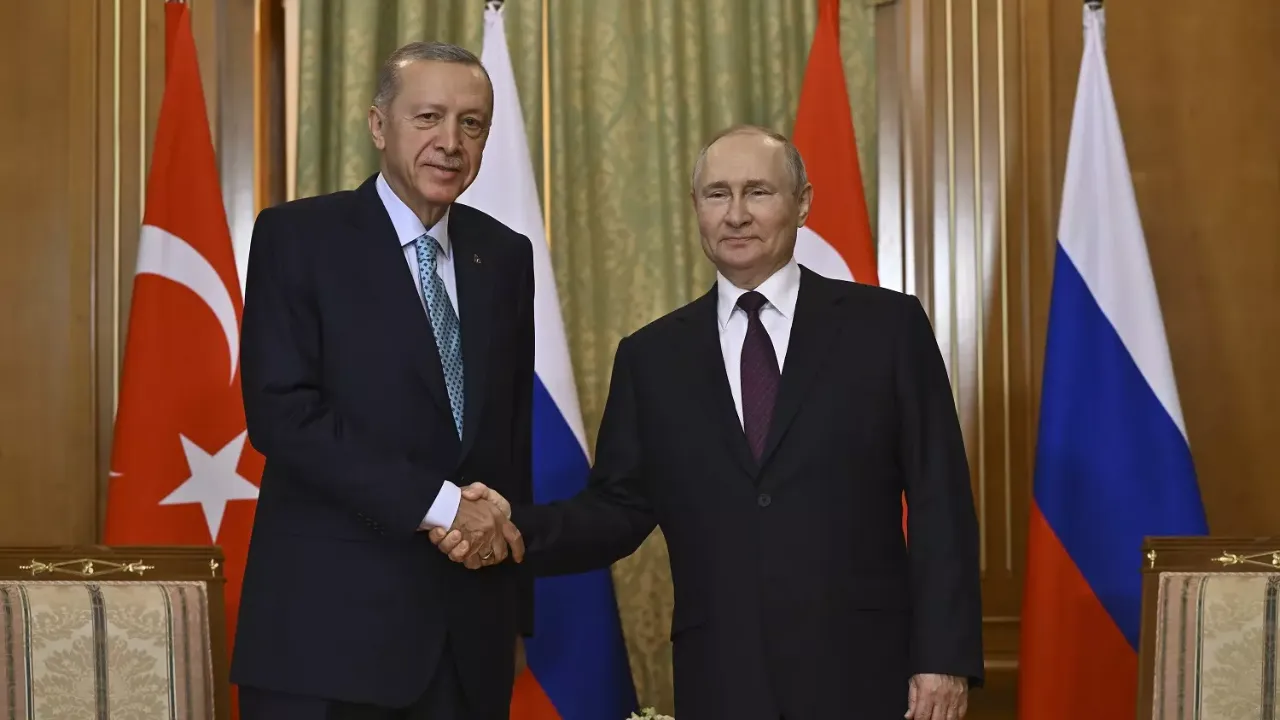 Cumhurbaşkanı Erdoğan'dan Çin'de diplomasi trafiği! Putin'e Türkiye daveti  