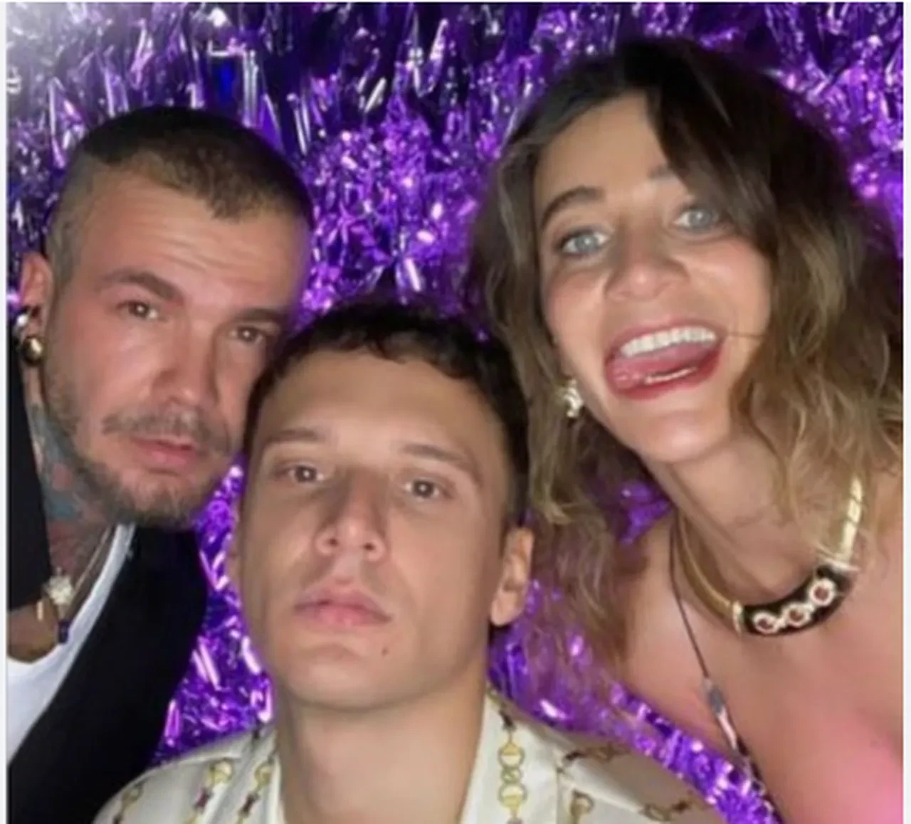 Edis ile Berrak Tüzünataç'ın samimi halleri takipçilerini ikiye böldü